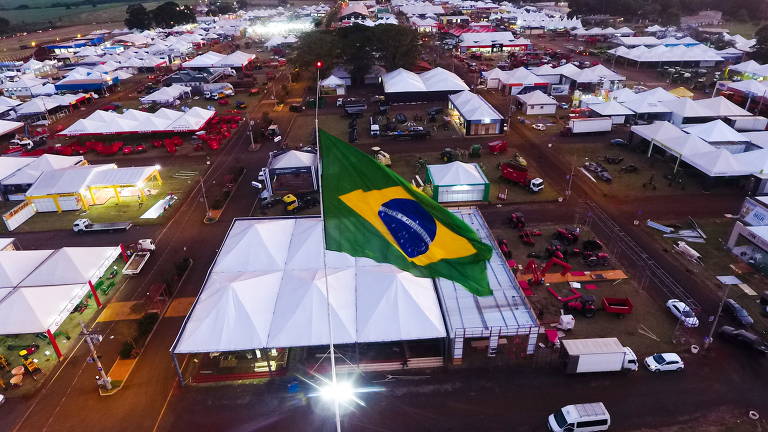 Agrishow 2025 celebra 30 anos com recorde de público e foco em tecnologia