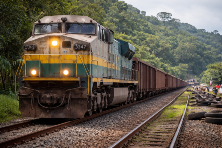 Bloqueio na Ferrovia Carajás paralisa cargas entre Pará e Maranhão